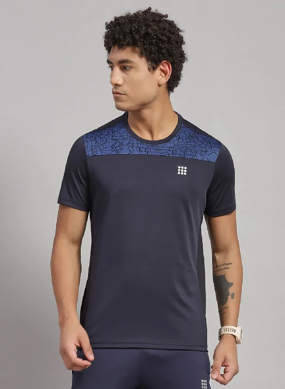 Men NAvy Blue Solid T-Shirt