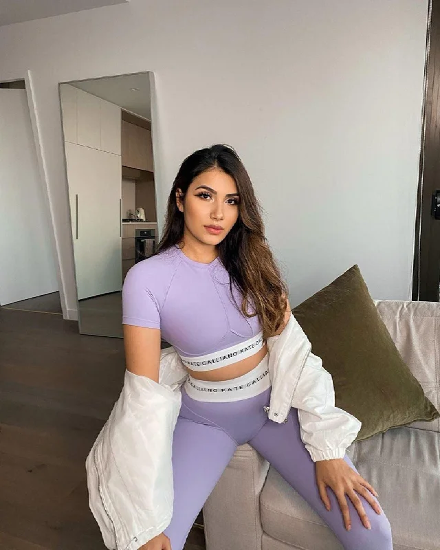 'KG ESSENTIALS' Cropped Sports Tee - Lilac