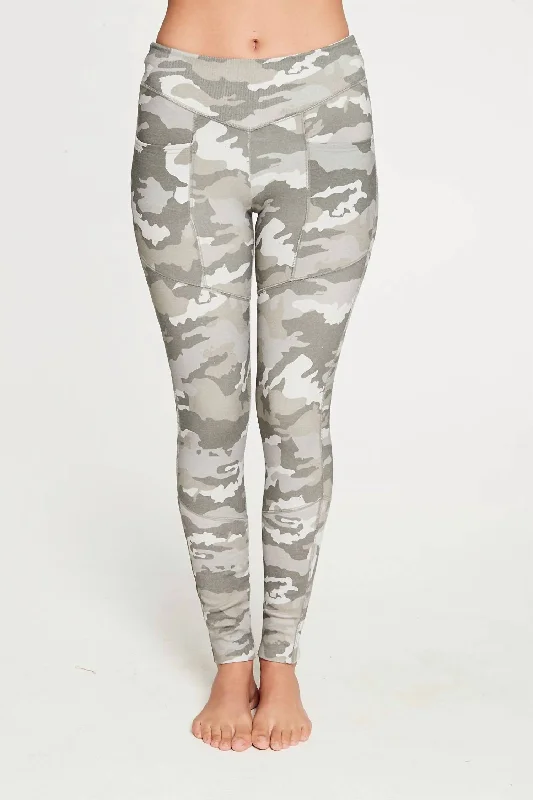 Quadrablend Paneled Ribbed Legging In Camo Print