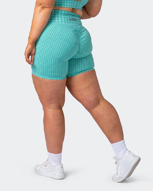 Signature Scrunch Bike Shorts Cascade Houndstooth Print