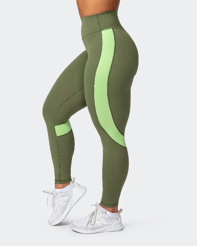 Sunlight Signature Scrunch Ankle Length Leggings - Green Ivy